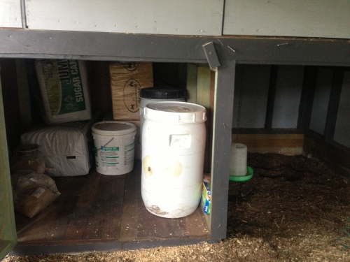 Storage area under Hen House.jpg